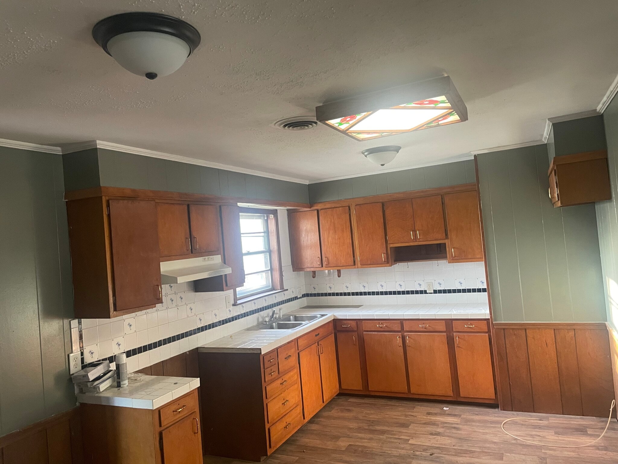 Building Photo - 1125 Normandy Ln