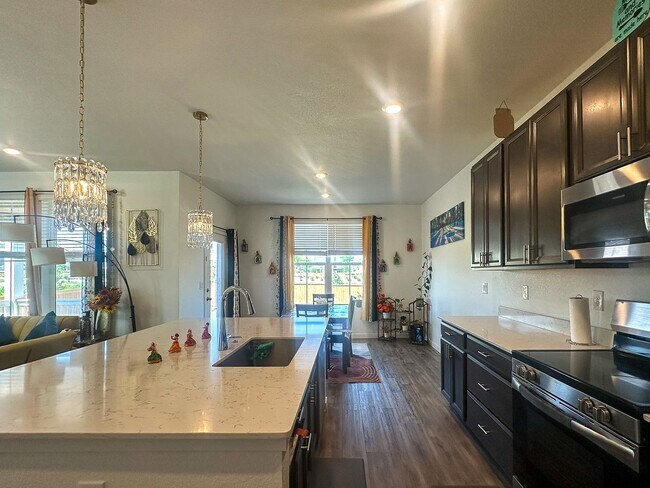 Building Photo - CORNER LOT! - DOVE VILLAGE PAIRED HOME 3bd 2.5ba 3,091sq.ft. Built in 2023 FOR RENT