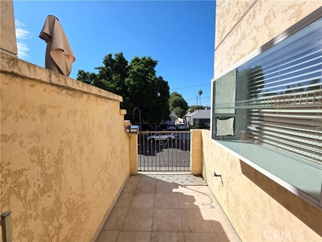 Building Photo - 18338 Rayen St