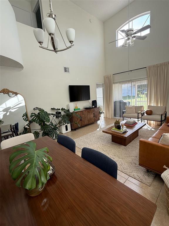 Building Photo - 14345 Island Cove Dr