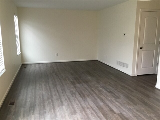 Building Photo - 881 Orwell St