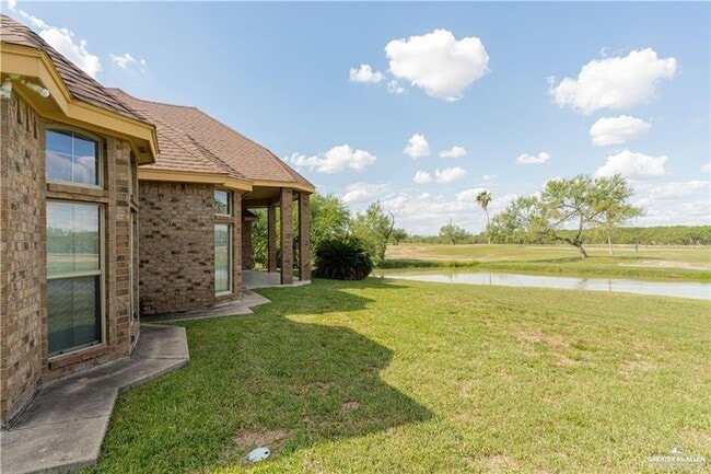 Building Photo - 1213 Rhett Dr