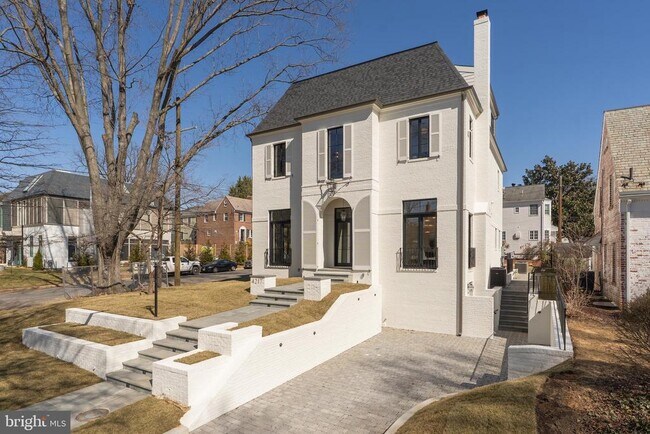 Building Photo - 4217 46th St NW