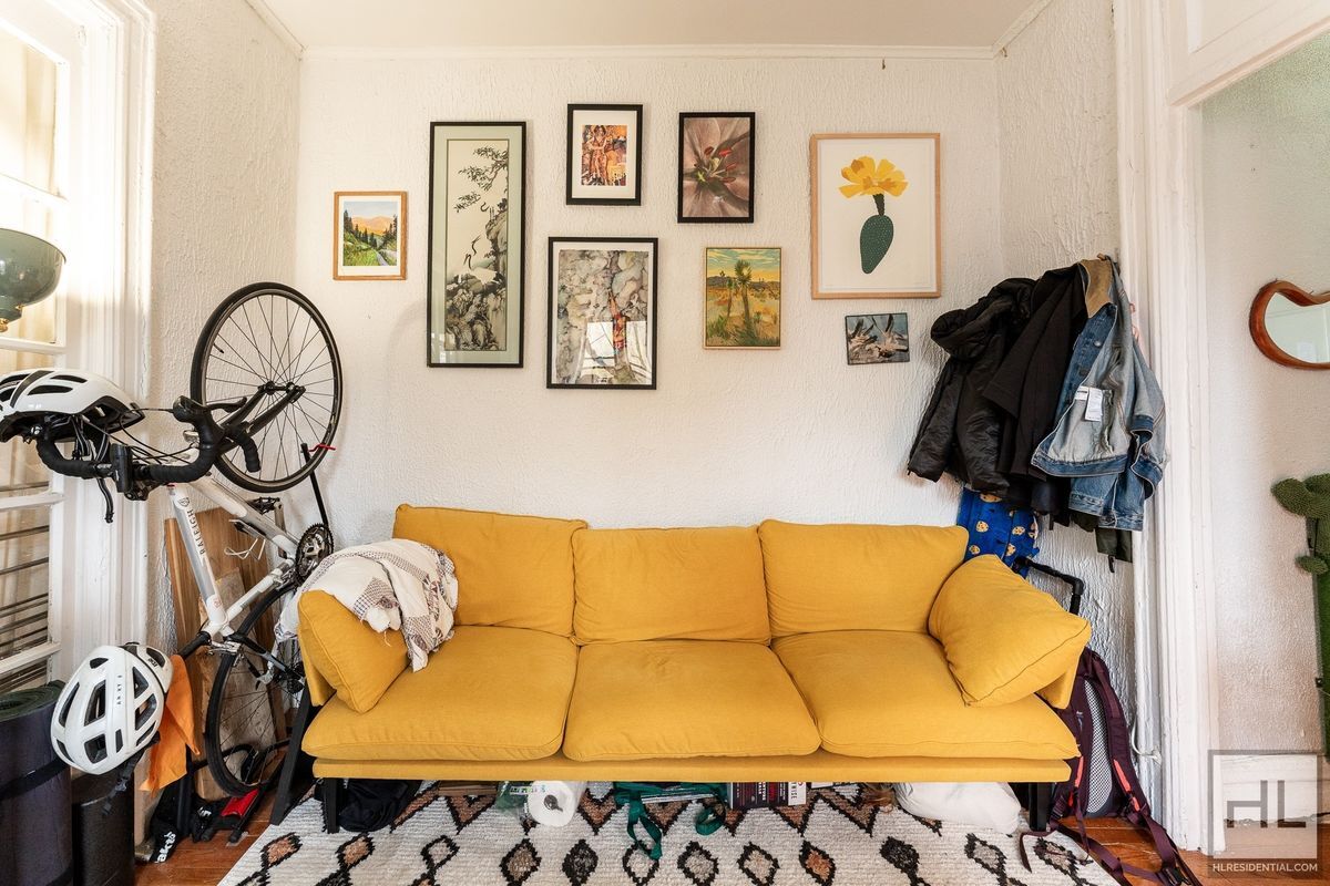 Building Photo - 15 STREET