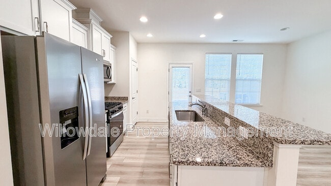 Building Photo - 4721 Lord Fogelman Wy