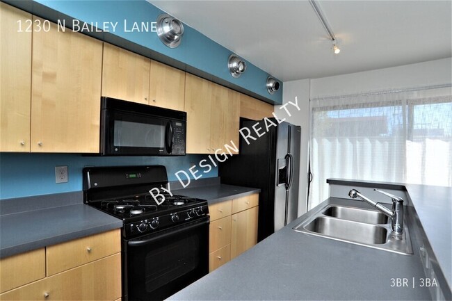 Building Photo - 1230 N Bailey Ln