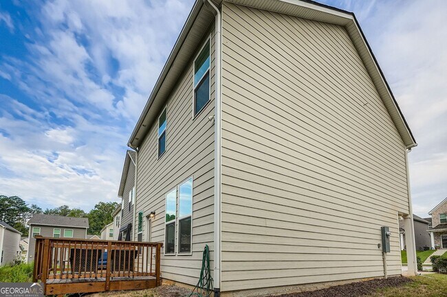 Building Photo - 4630 Blake Lp