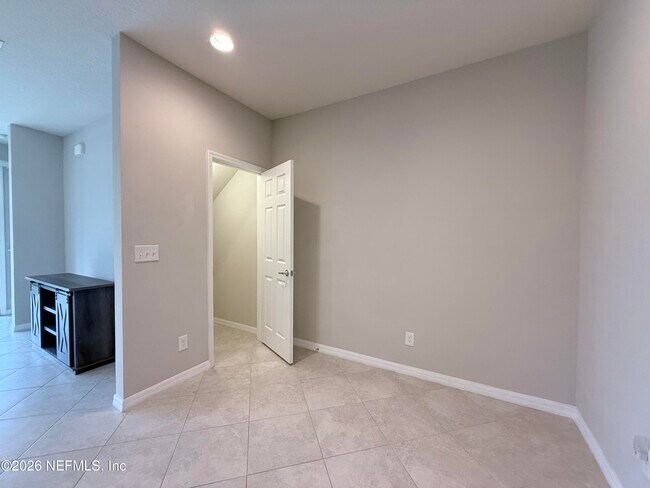 Building Photo - 7024 Butterfly Ct