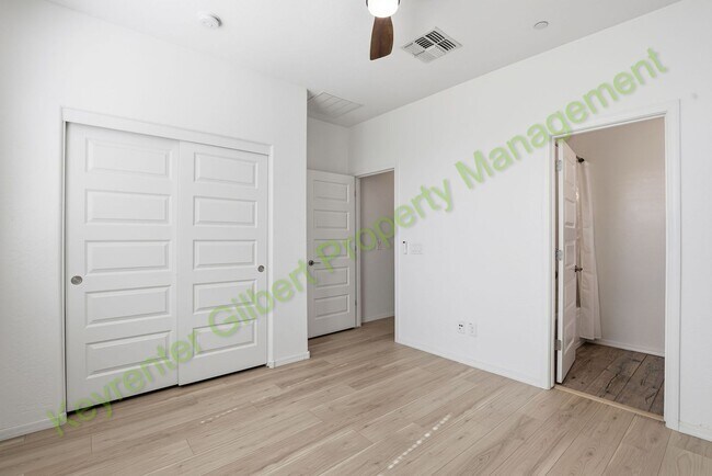 Building Photo - 1714 E Bridgeport Pkwy