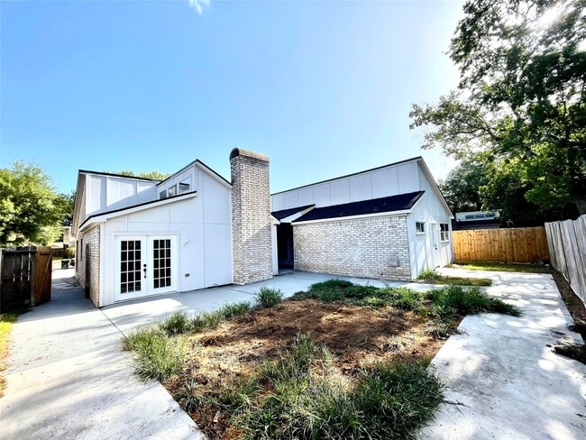 Building Photo - 2023 Mustang Springs Dr