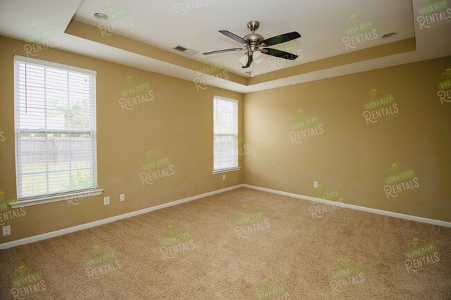 Building Photo - Stunning 4BR/3BA Home in Heritage Farms –  Ready to move-in!
