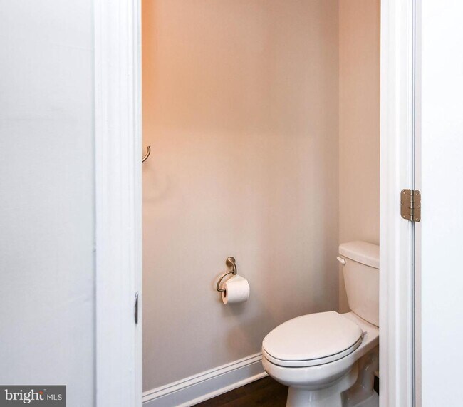 Building Photo - 7102 Druce Way