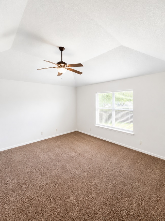 Building Photo - 3902 Split Oak Dr