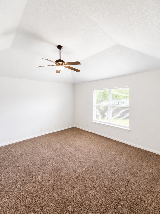 Building Photo - AVAILABLE MID JUNE; APPLY TODAY ON OUR WEBSITE