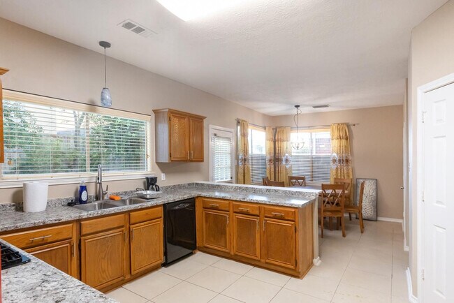 Building Photo - 9350 Starfire Ln