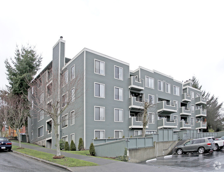 Building Photo - Blue Ridge Apartments