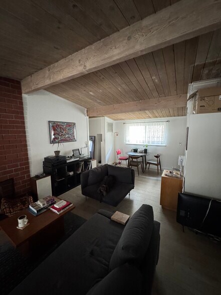 Building Photo - 1404 Toberman St