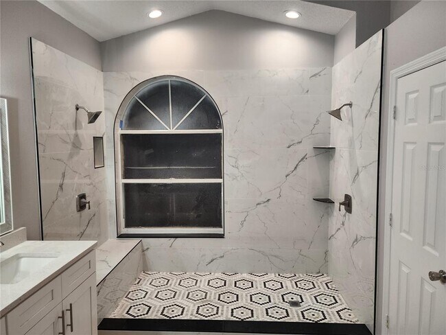 Building Photo - 2883 Picadilly Cir