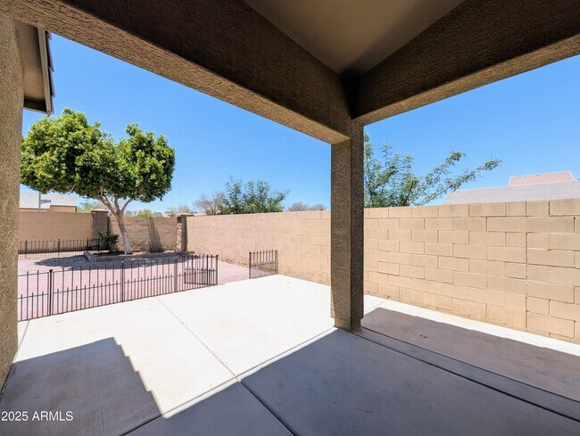 Building Photo - 3731 W St Kateri Dr