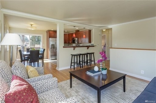Building Photo - Fantastic East of Market St. home in Kirkland!