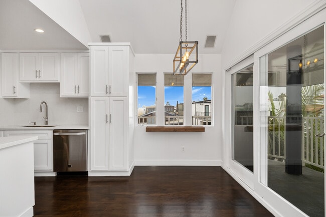 Building Photo - 24 Westwind St