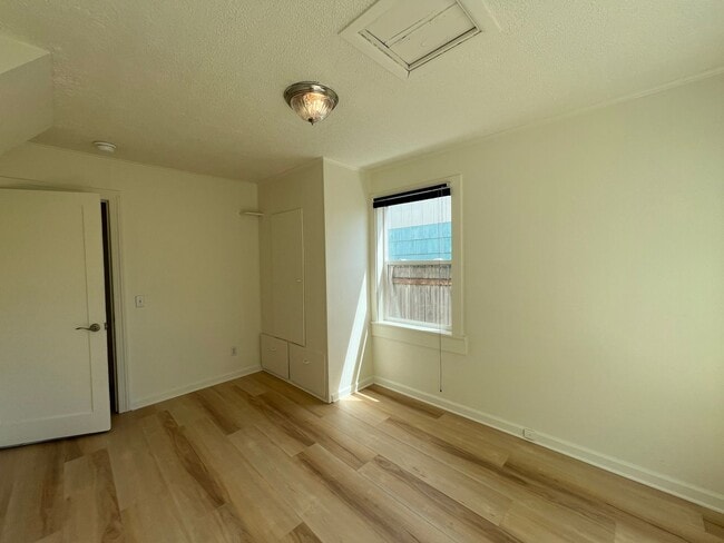 Building Photo - South Eugene Newly Remodeled