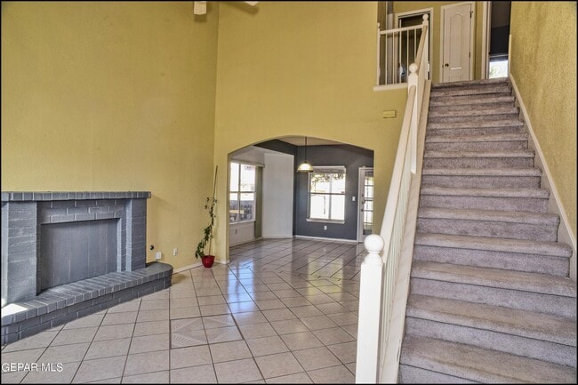 Building Photo - 12107 Valley Quail Dr