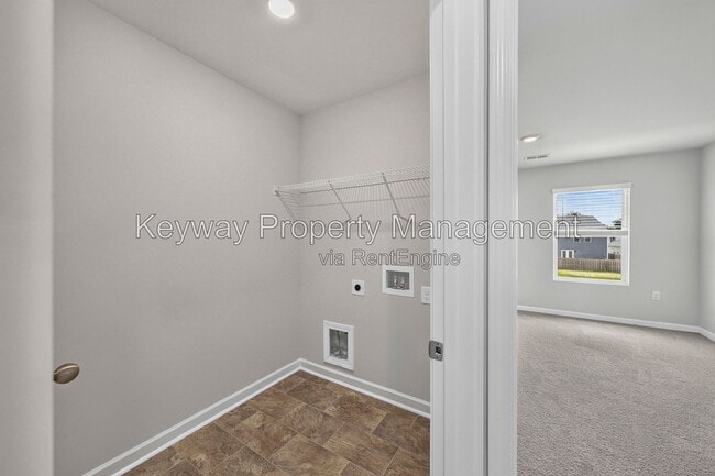 Building Photo - 411 Shipwreck Dr