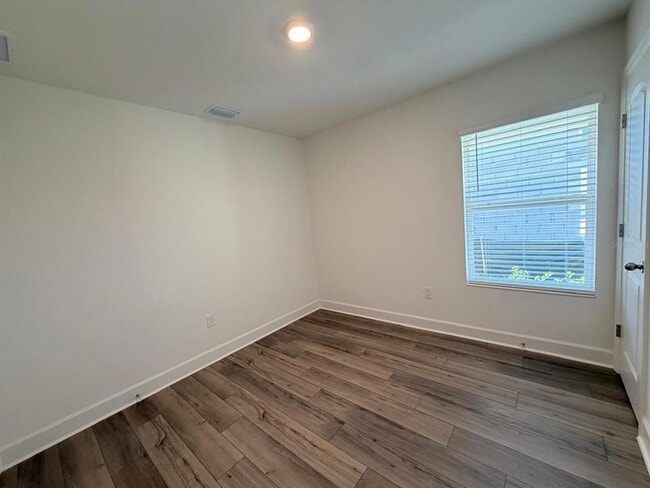 Building Photo - 10423 Plumbago Ln