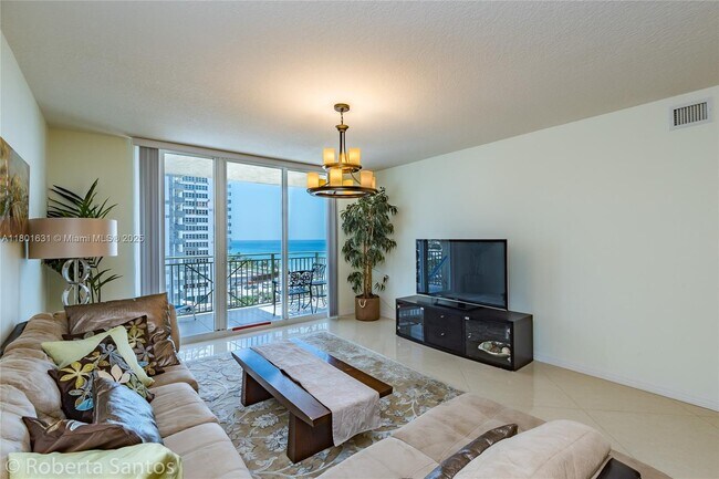 Building Photo - 2080 S Ocean Dr