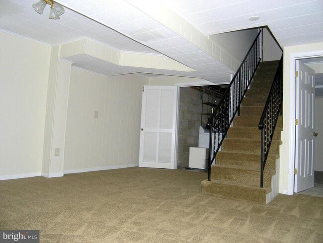 Building Photo - 2839 Cedarest Rd