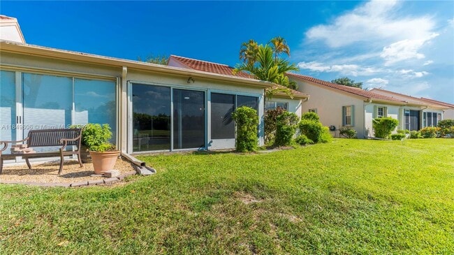 Building Photo - 7821 Silver Lake Dr