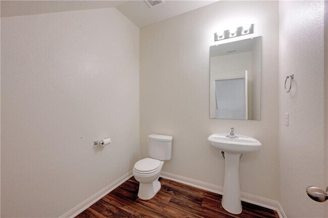 Building Photo - 1428 Breanna Ln