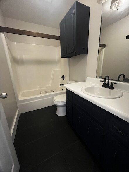 Building Photo - 1822 Carneal Ln