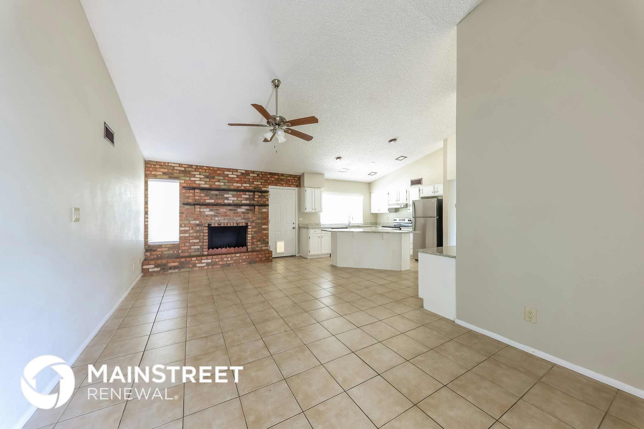Building Photo - 6202 W Sunnyside Dr