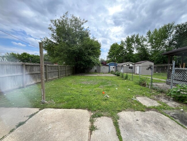 Building Photo - Renovated 3BR house in Portland
