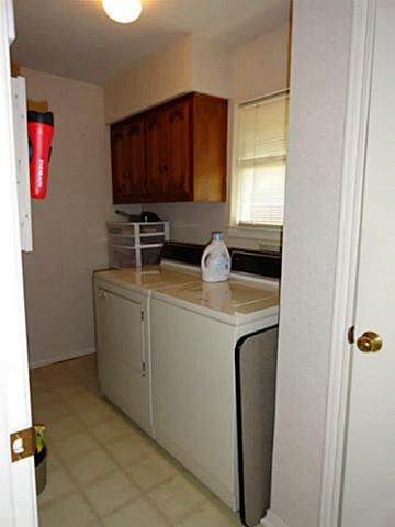 Building Photo - 2304 Canyon Valley Trail