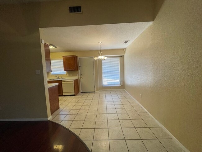 Building Photo - 3834 Purdue Ln