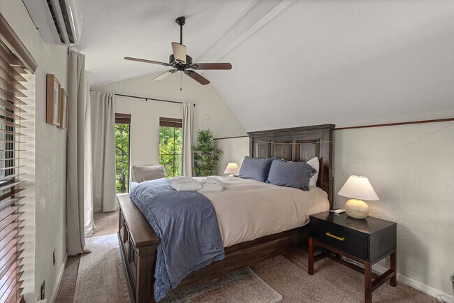 Building Photo - 10583 Two Girls Ln