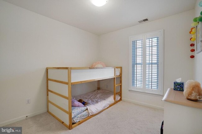 Building Photo - 4655 Lambert Dr