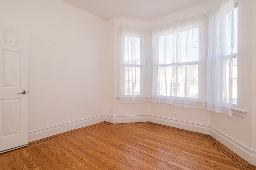 Building Photo - 237 Balboa St