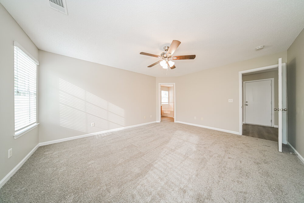 Building Photo - 301 Othello Dr