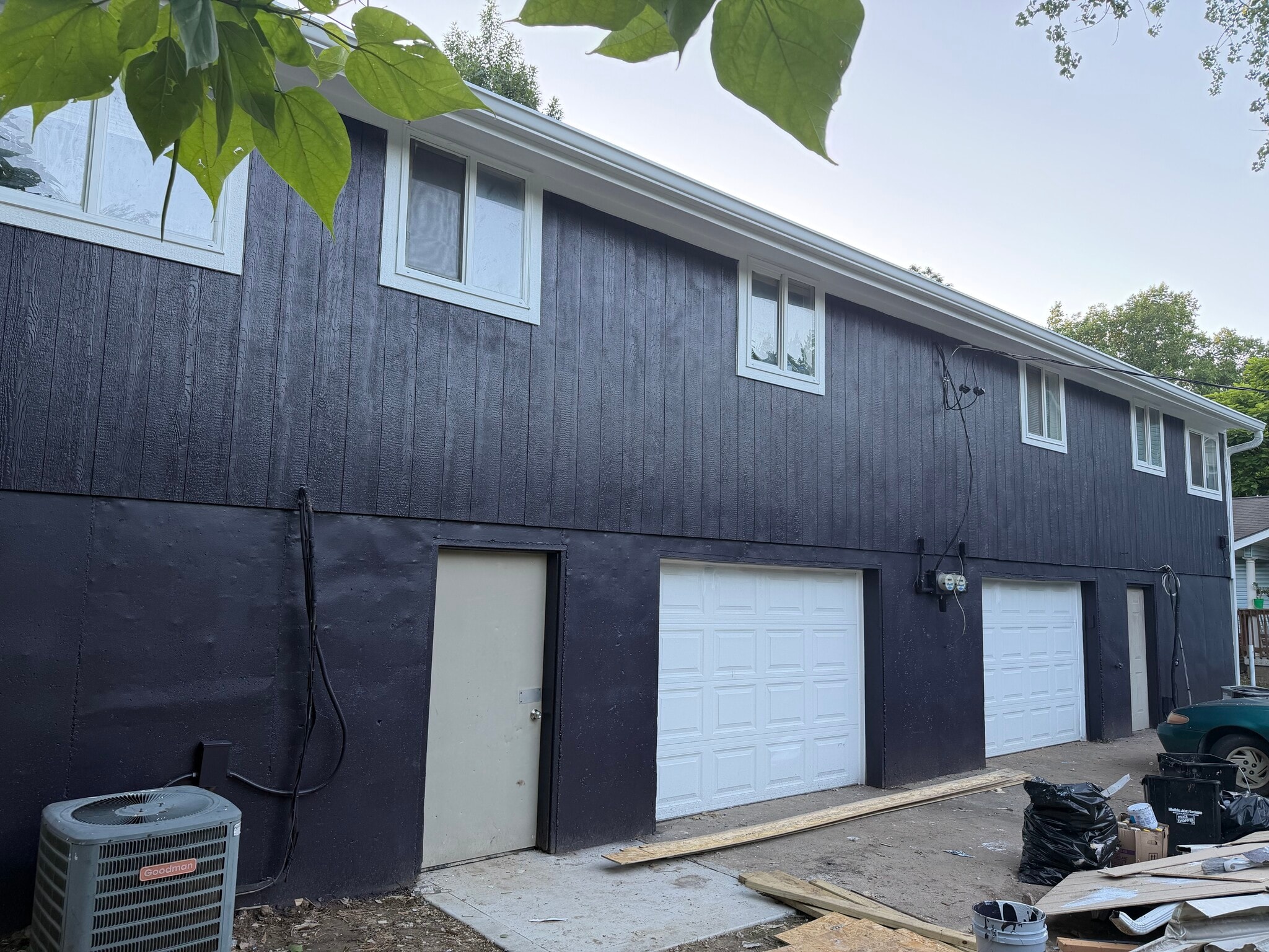 Building Photo - 5115 N Bellaire Ave