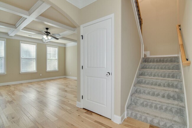 Building Photo - Updated Home in Heart of Evans