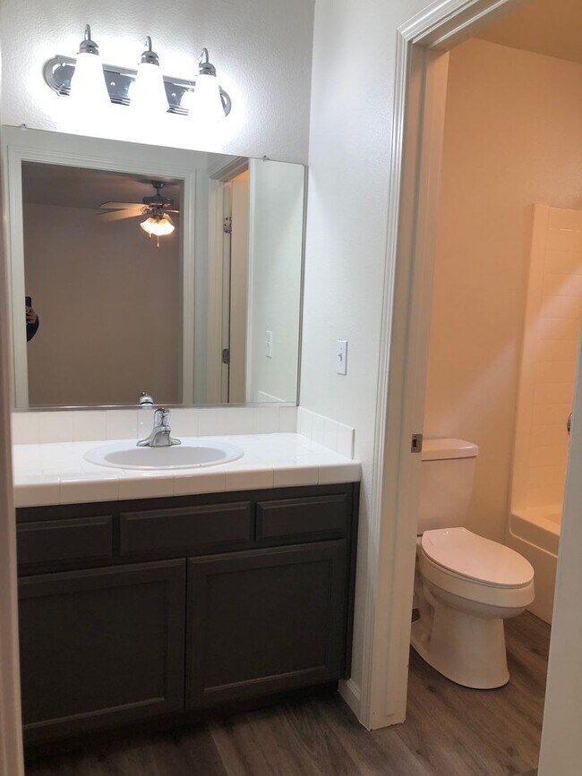 Building Photo - 6120 Royal Coach Cir