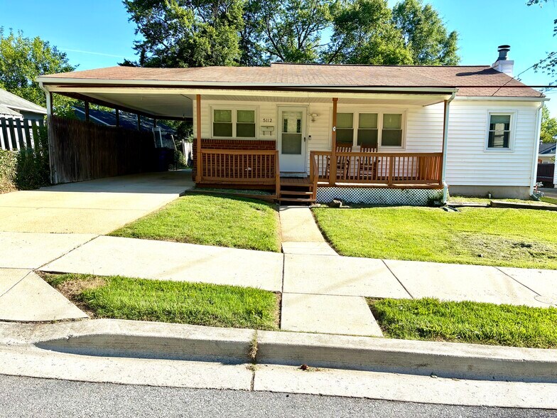 Front Exterior - 5112 Hollywood Rd