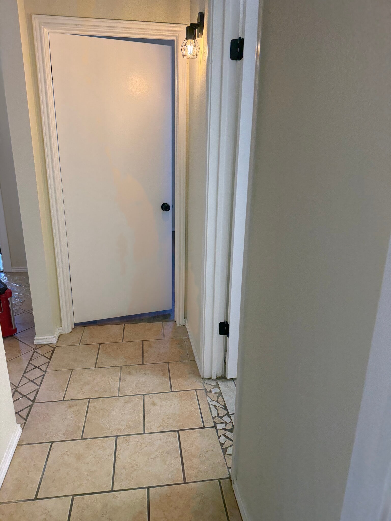 hallway between 2guest rms - 8107 Valley Trl