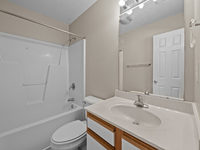 Building Photo - Available Now! 2 Bedroom, 2.5 BathTownhome...