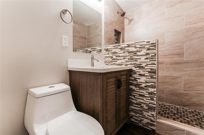 Building Photo - 3919 Longhorn Dr