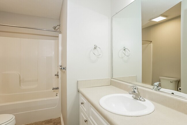 Building Photo - Bright 4-Bedroom Home in Grovetown, GA